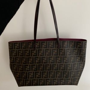 Fendi Tote - Classic
